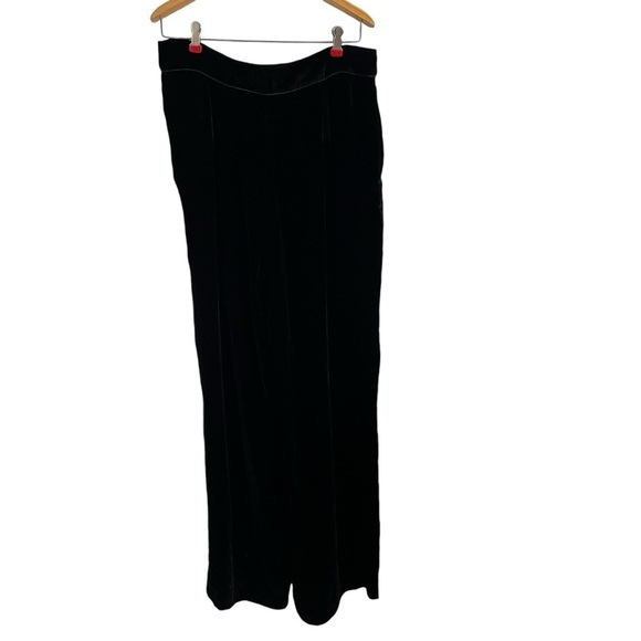 SLEEPING WITH JACQUES x FREE PEOPLE Dinner Party Wide-Leg Velvet Pants - Picture 4 of 13